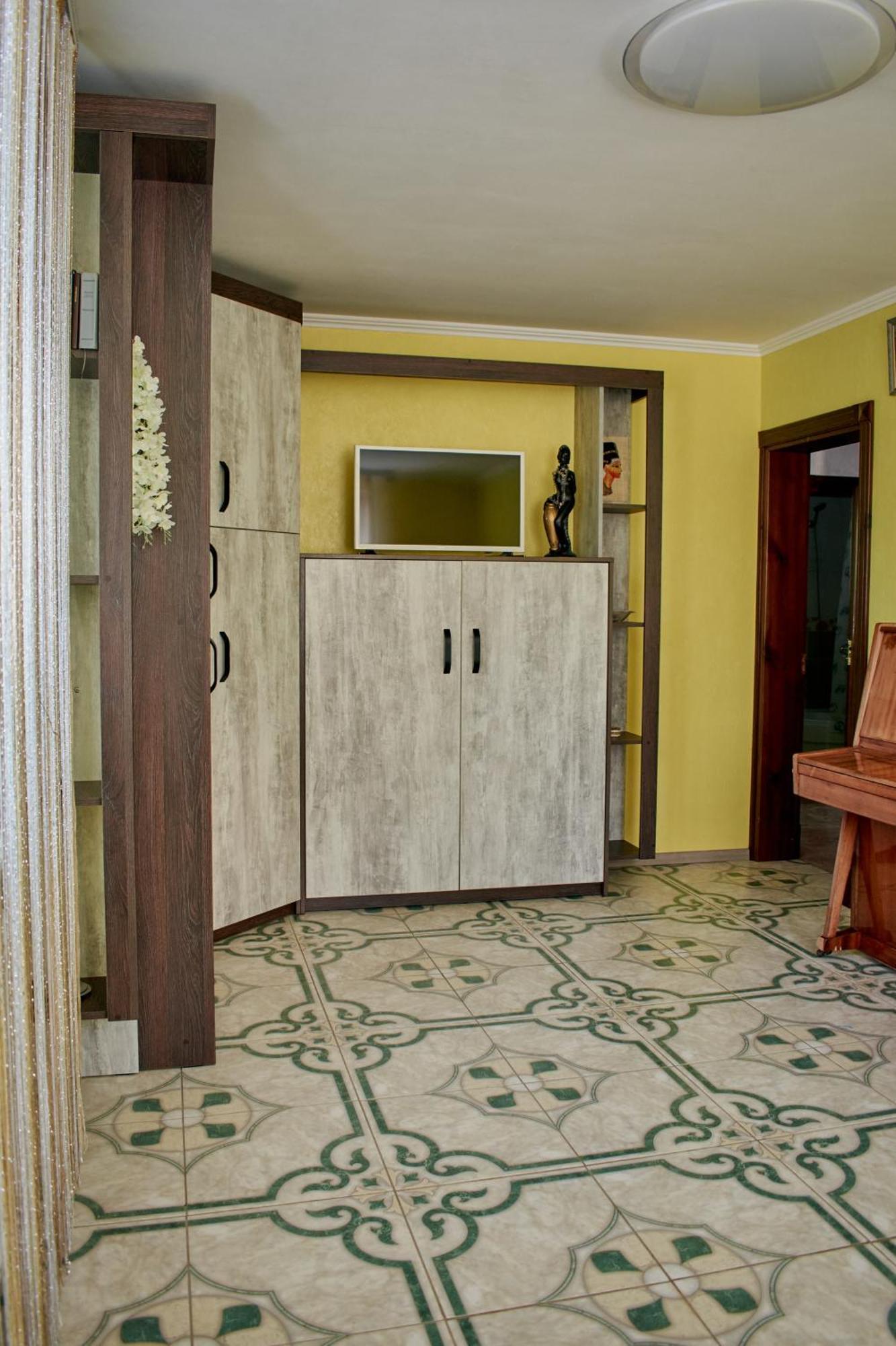 Vacation Home Lubov Kamianets-Podilskyi Exterior photo